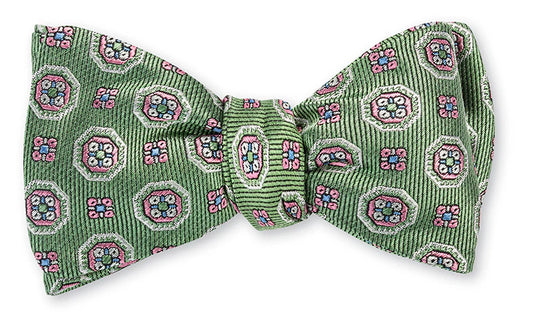 Aiken Medallion Bow Tie in Green